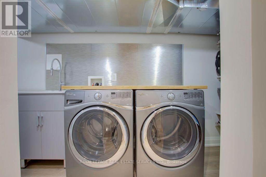 Unit 2 - 164 Maurice Drive Property Photo 35