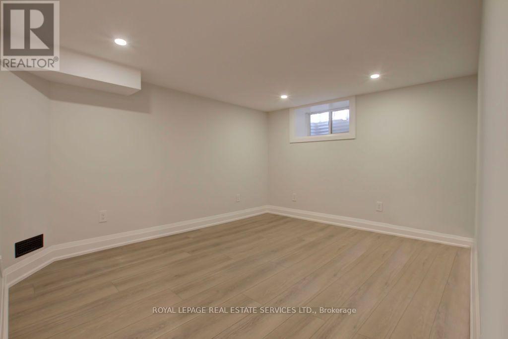 Unit 2 - 164 Maurice Drive Property Photo 37