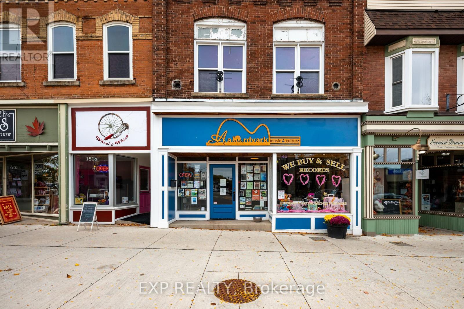 145-147 BROADWAY Property Photo 1
