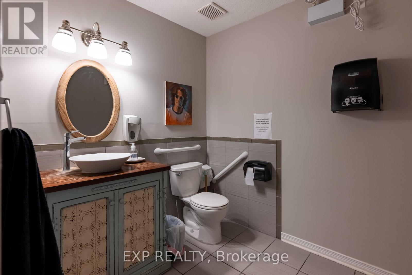 145-147 Broadway Property Photo 10