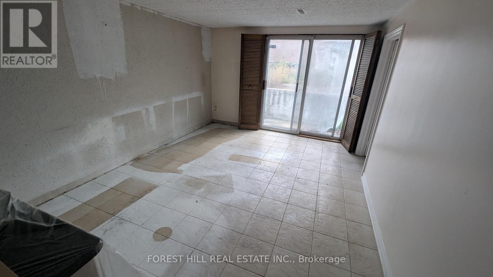 99 Gosford Boulevard Property Photo 25