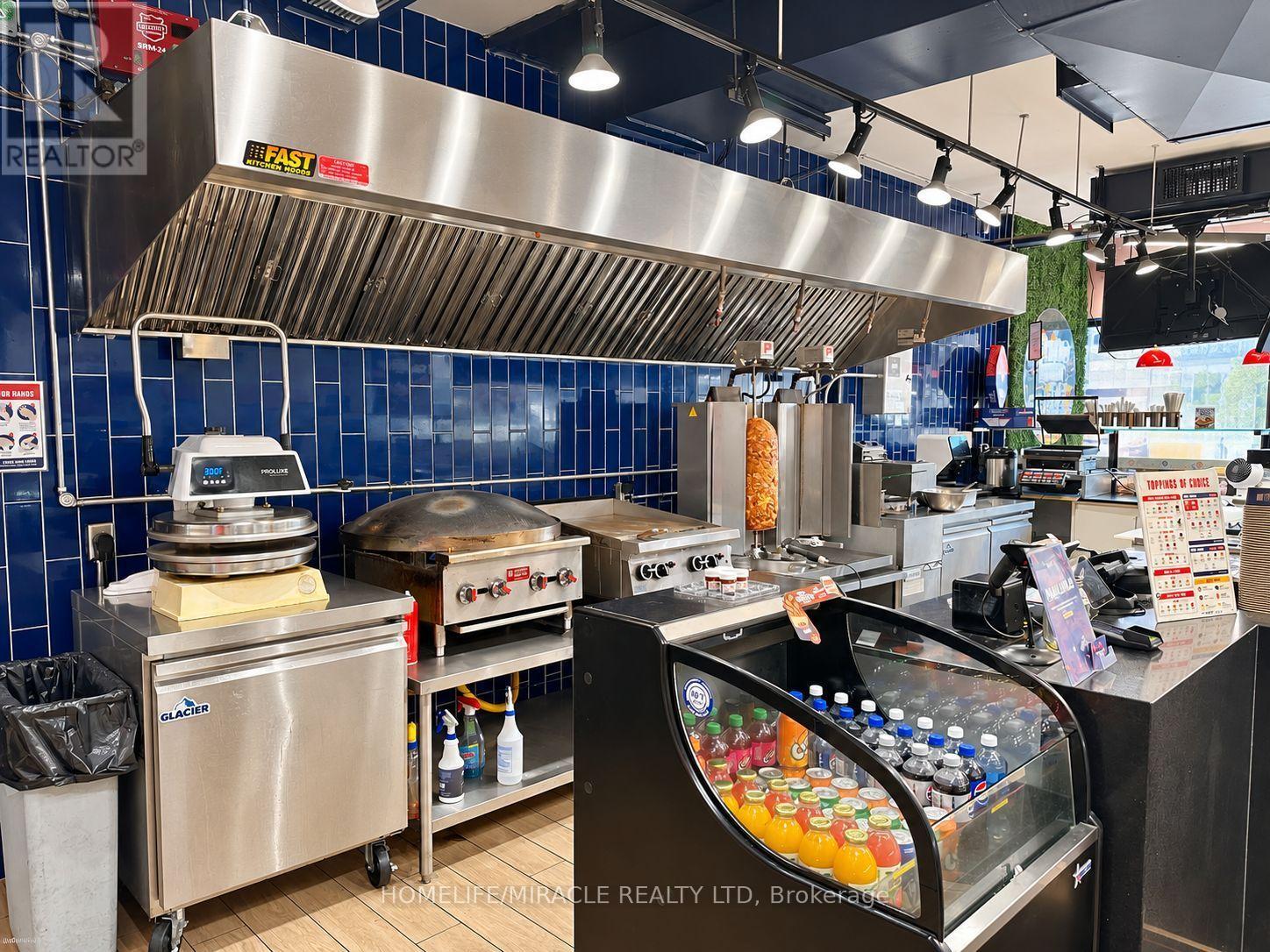 890 Bloor Street W Property Photo 4