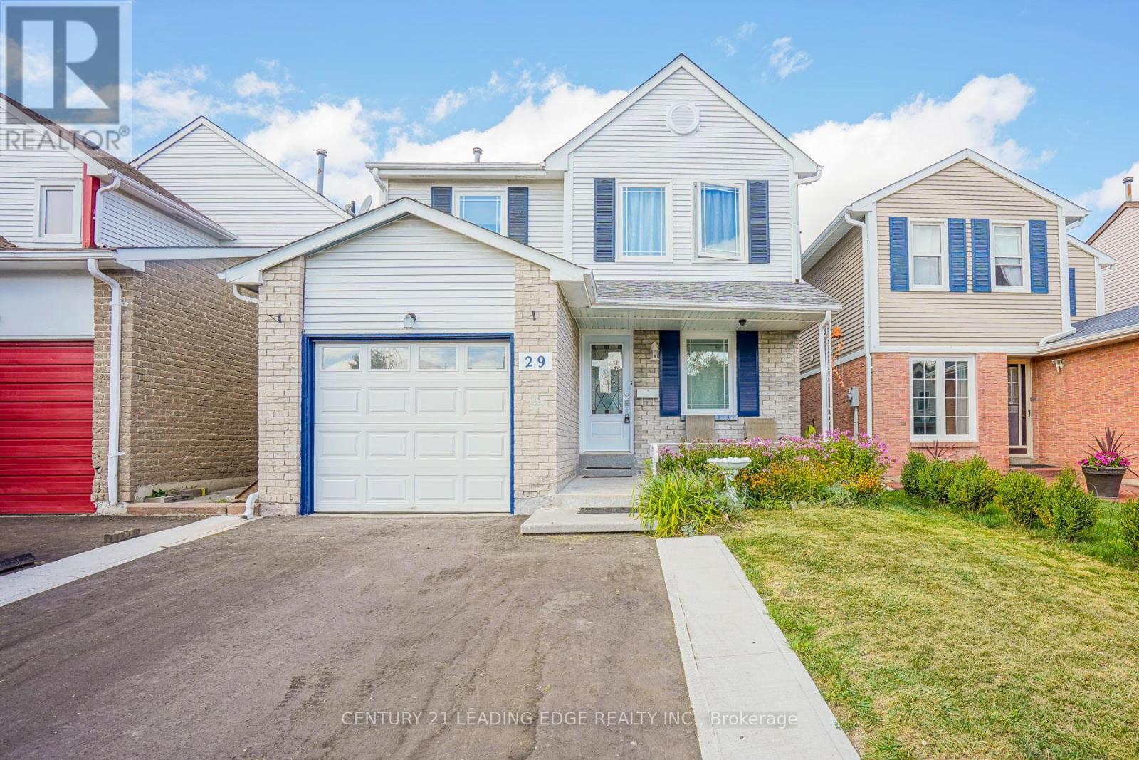 Upper - 29 Junewood Crescent Property Photo 2