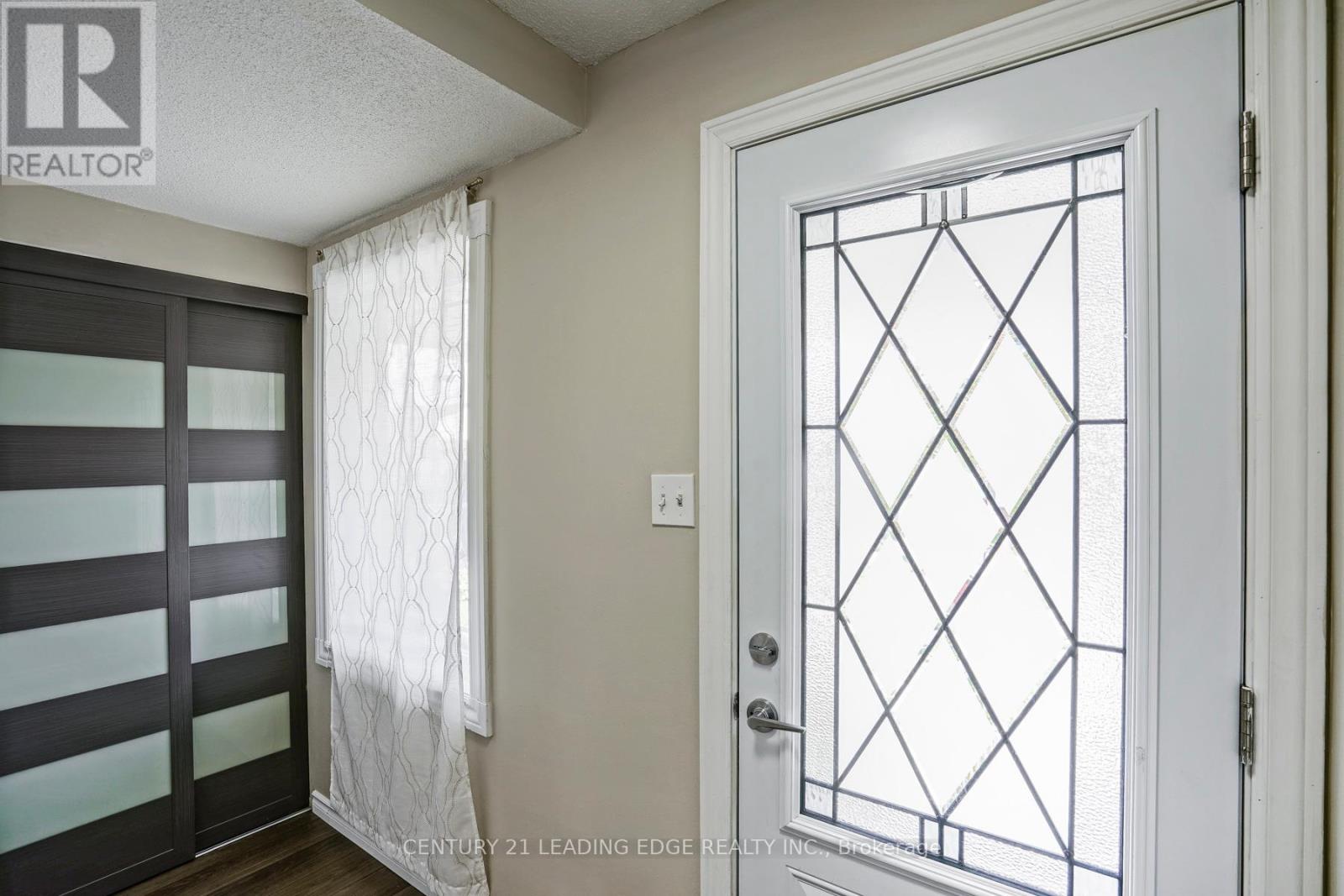 Upper - 29 Junewood Crescent Property Photo 6