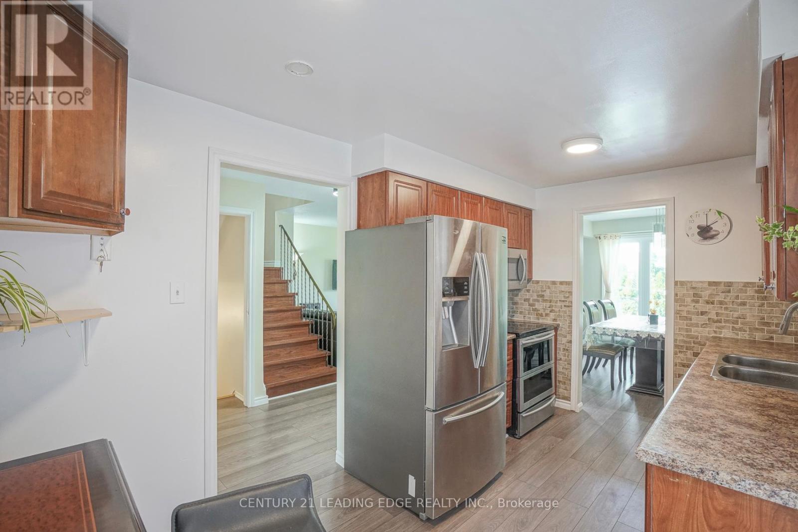 Upper - 29 Junewood Crescent Property Photo 9