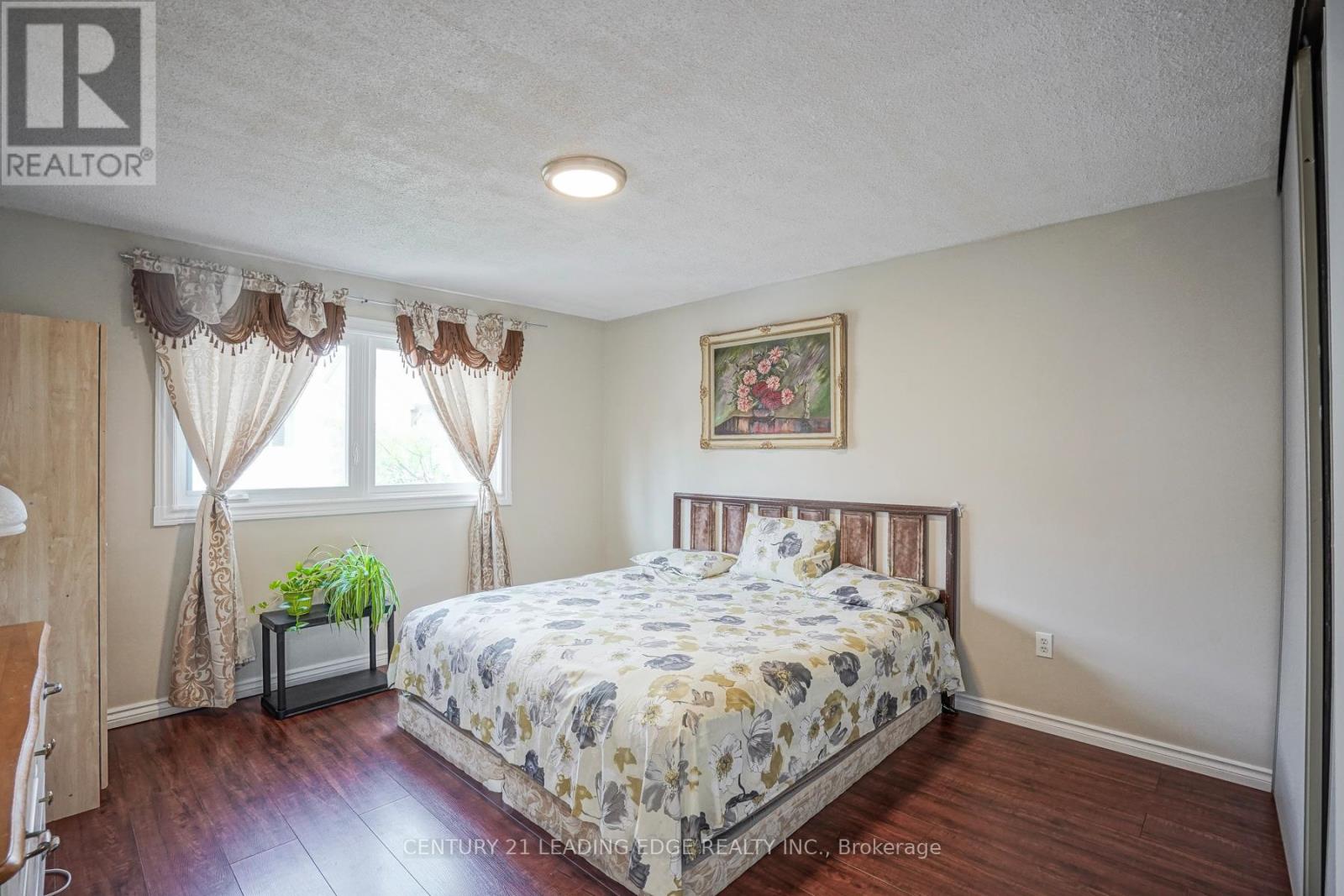 Upper - 29 Junewood Crescent Property Photo 25