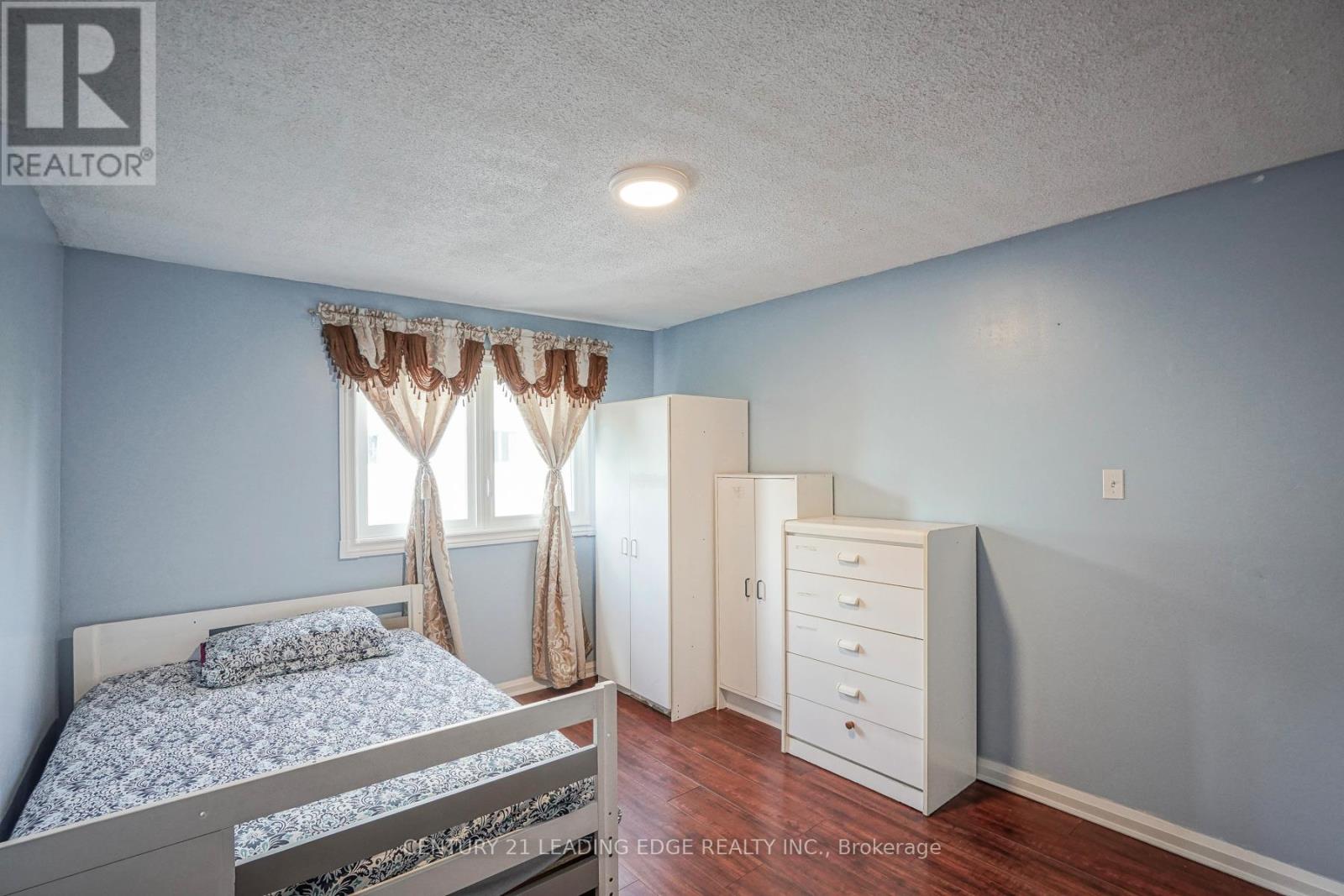 Upper - 29 Junewood Crescent Property Photo 28