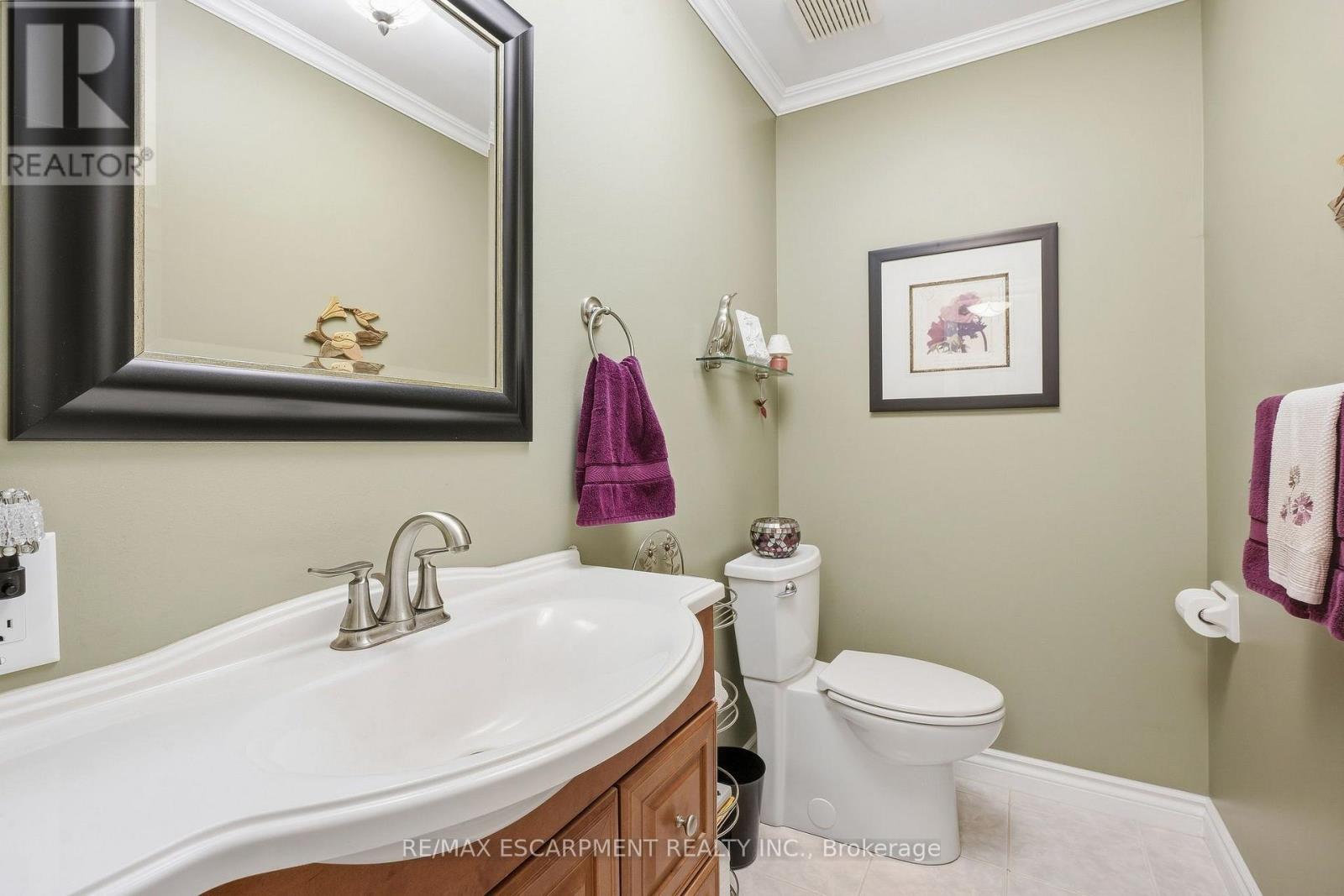 607 Clover Park Crescent Property Photo 20