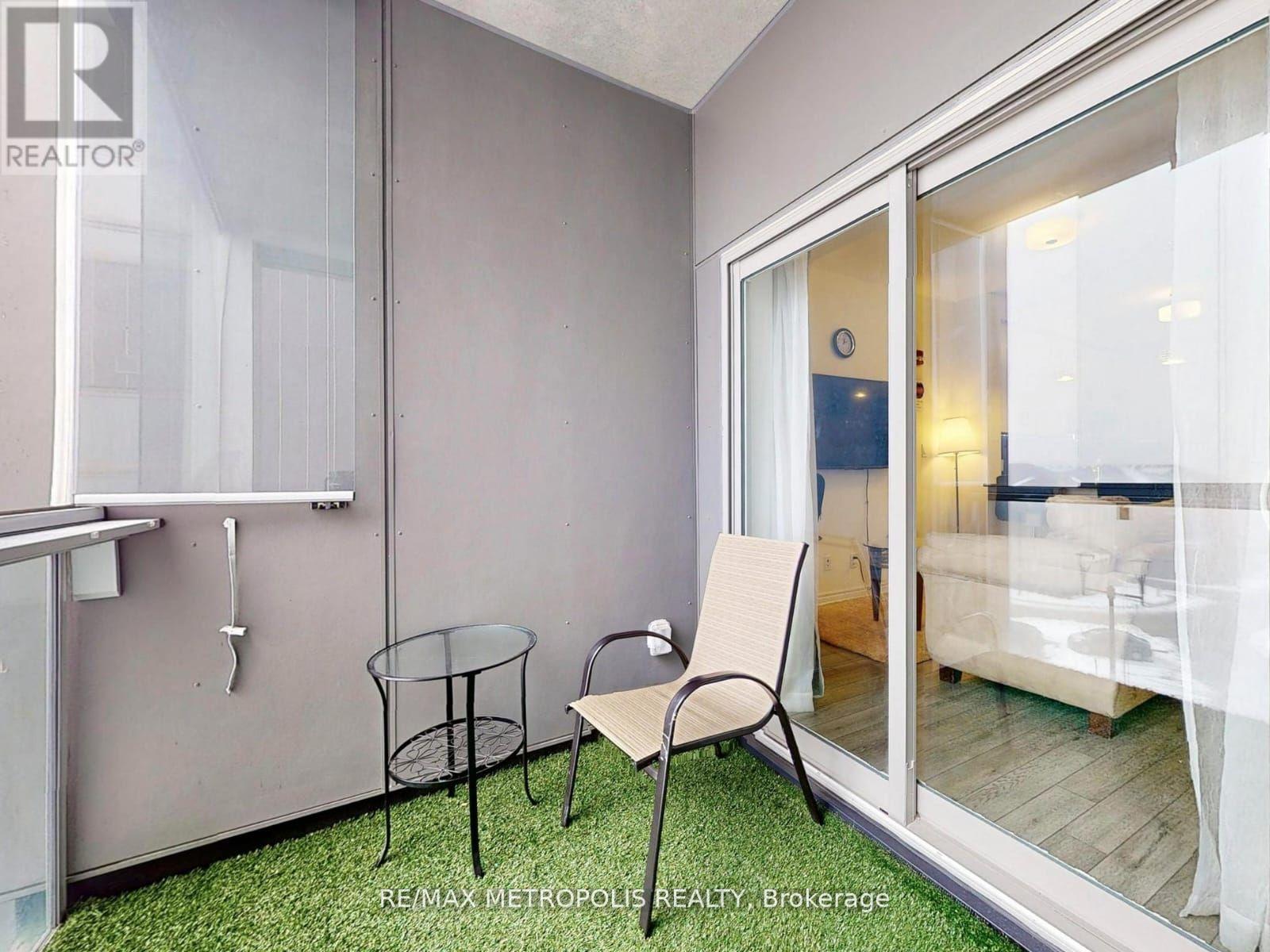 401 - 200 Lagerfeld Drive Property Photo 29
