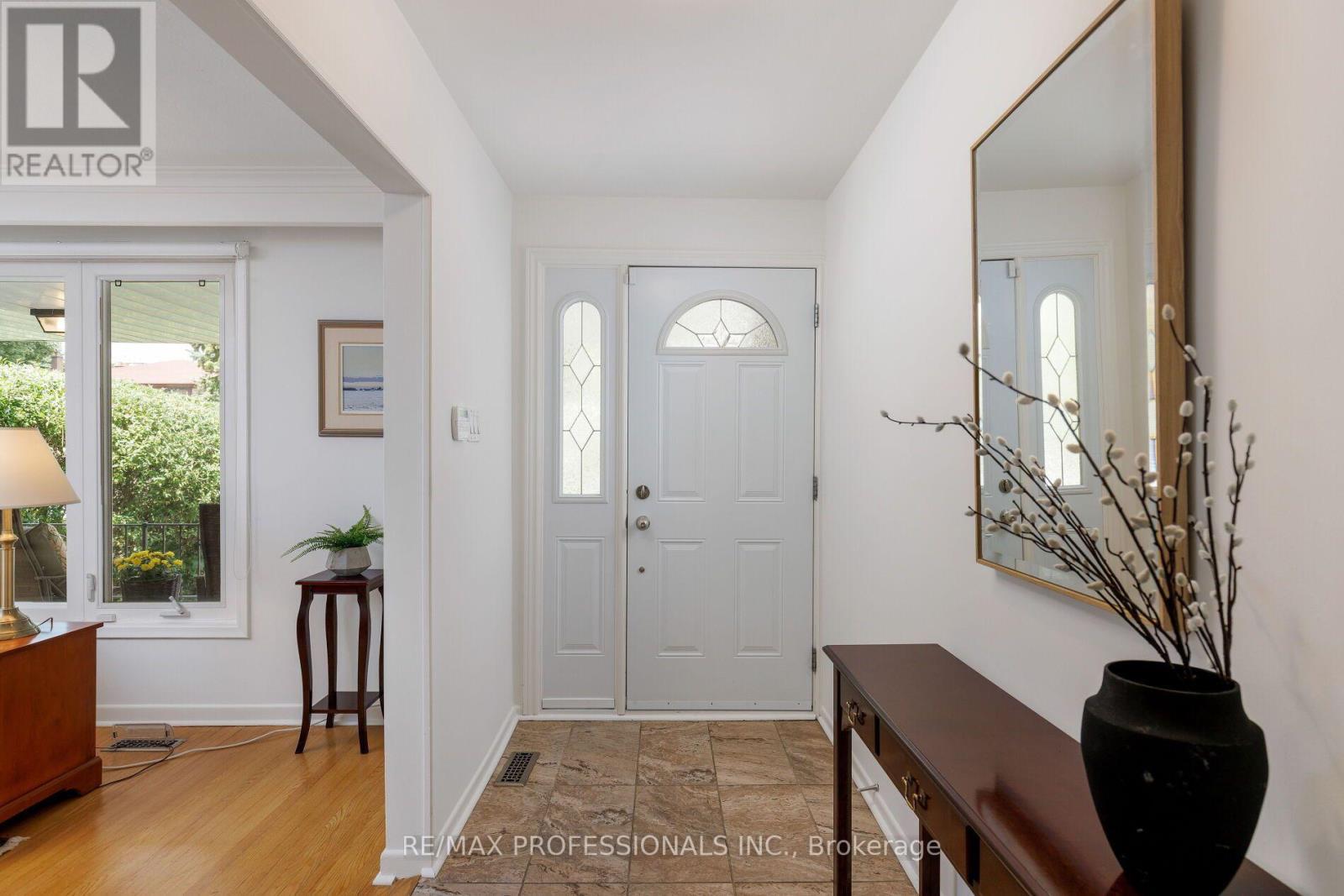 36 Thicket Road Property Photo 4
