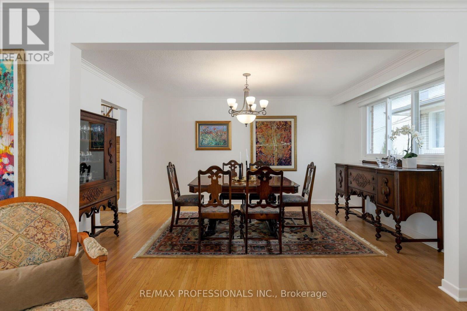 36 Thicket Road Property Photo 11
