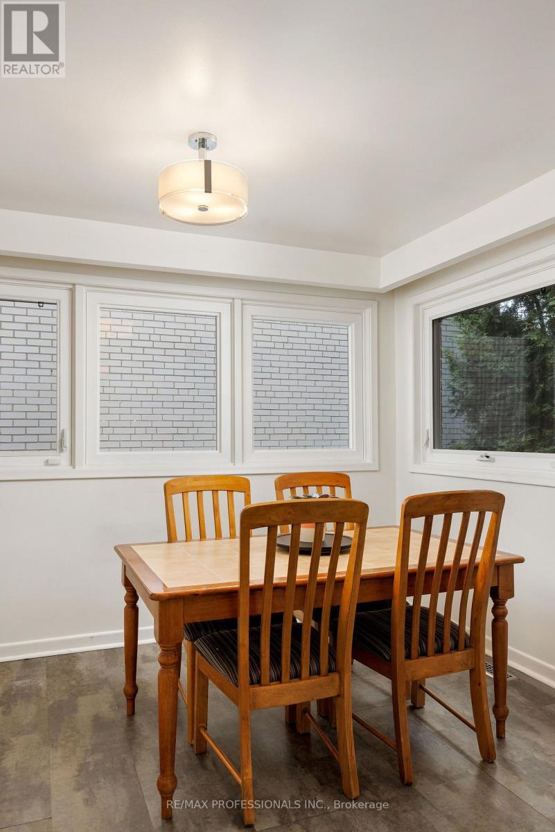 36 Thicket Road Property Photo 16