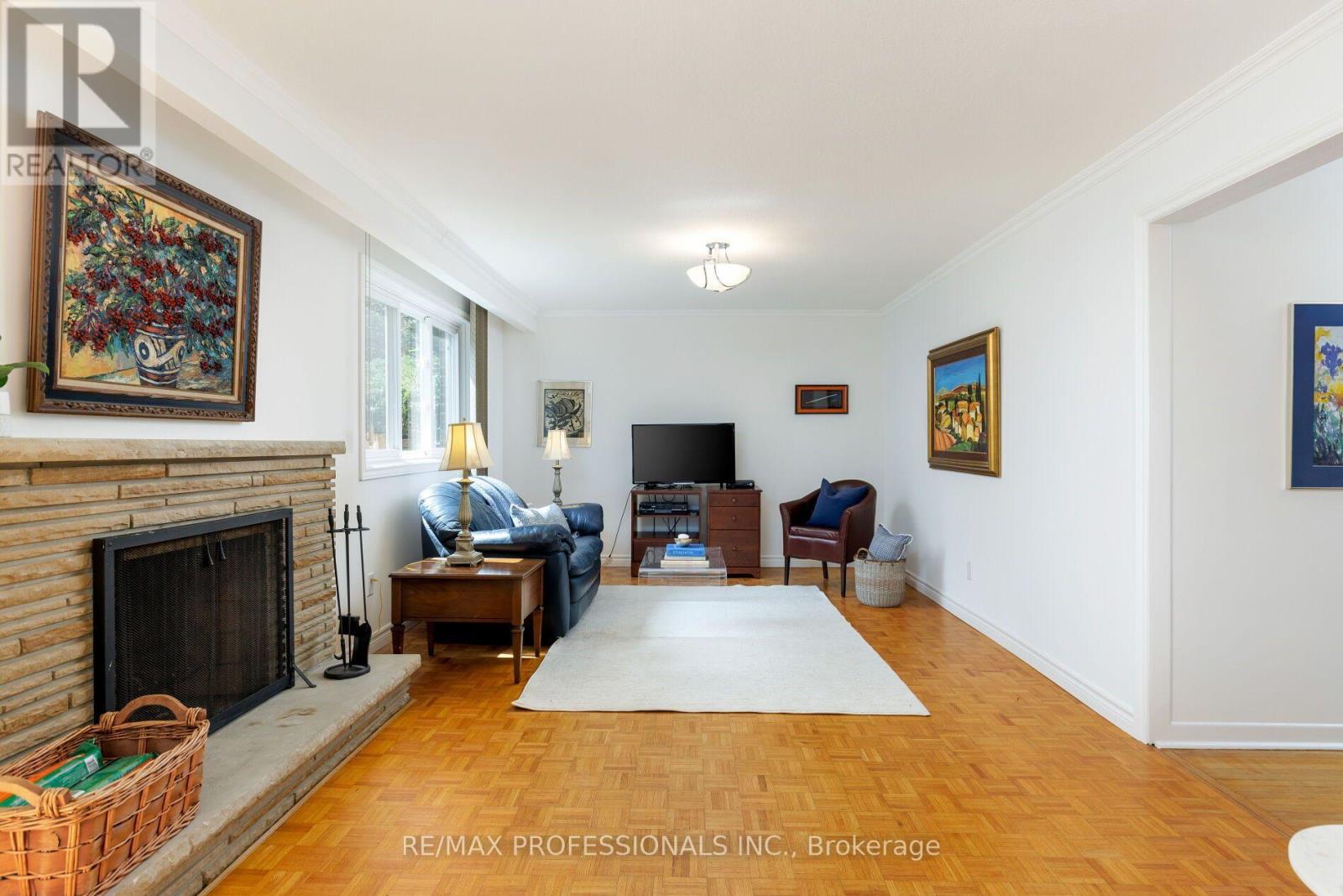 36 Thicket Road Property Photo 30