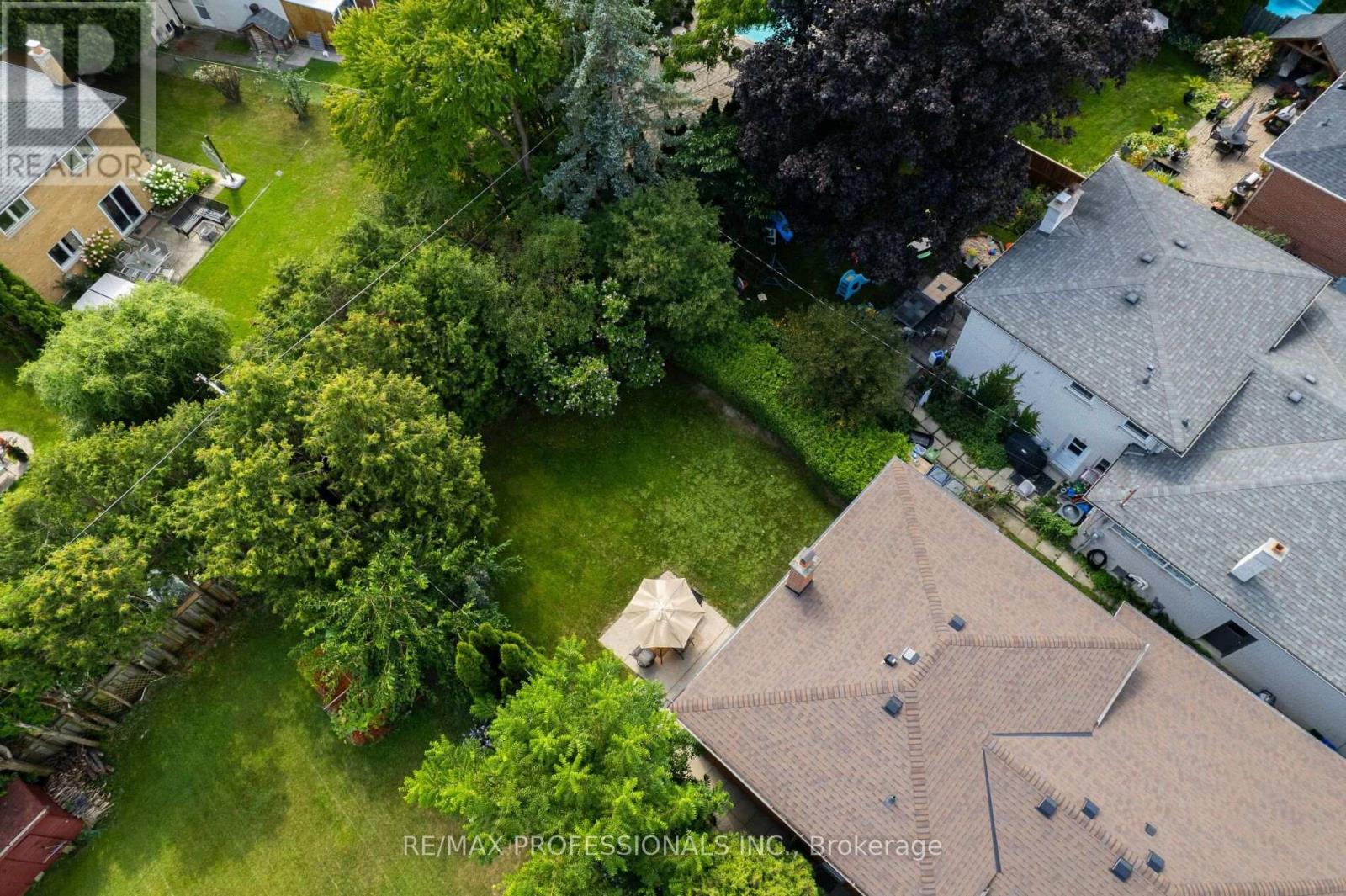 36 Thicket Road Property Photo 38