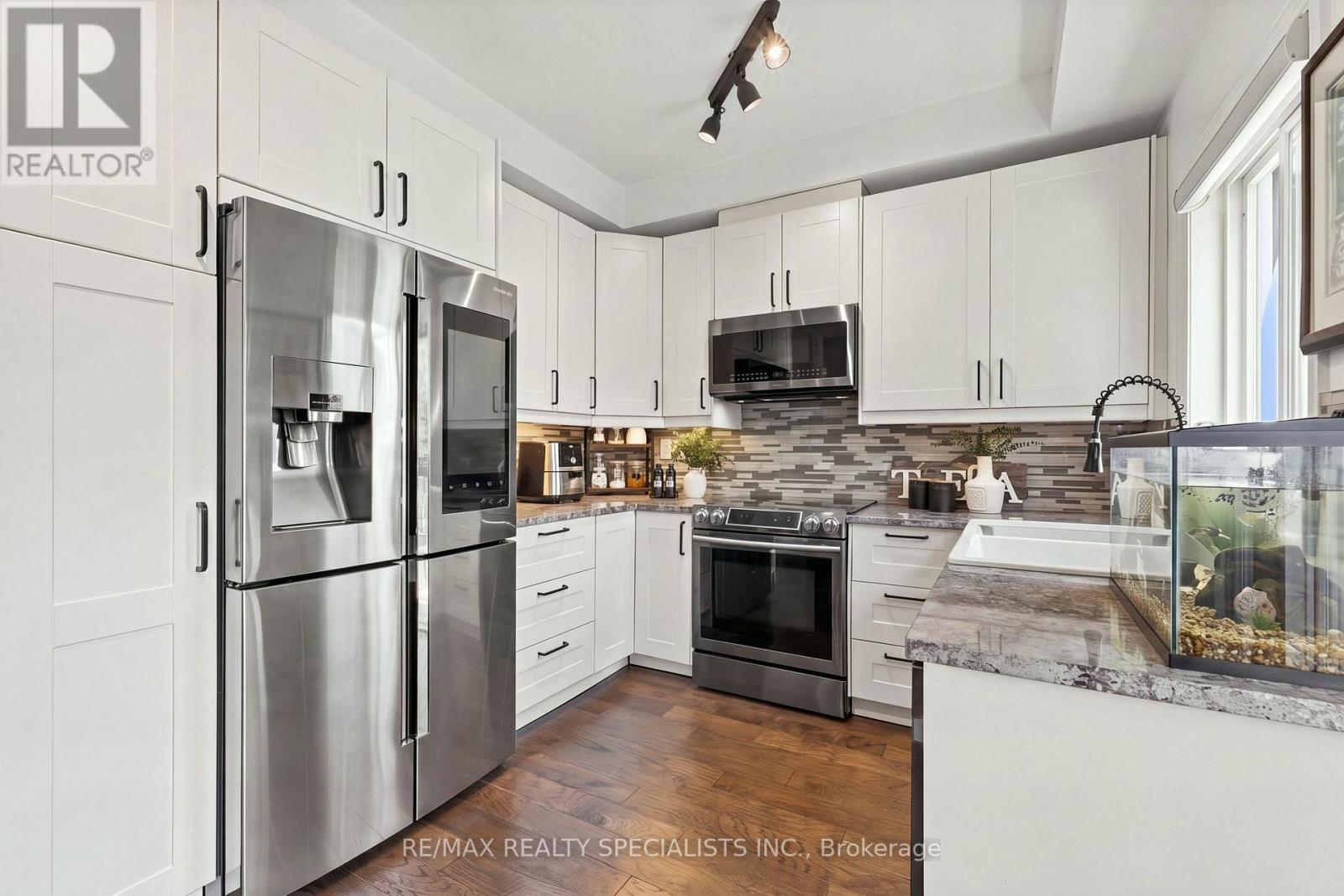 1108 Cumming Boulevard Property Photo 6