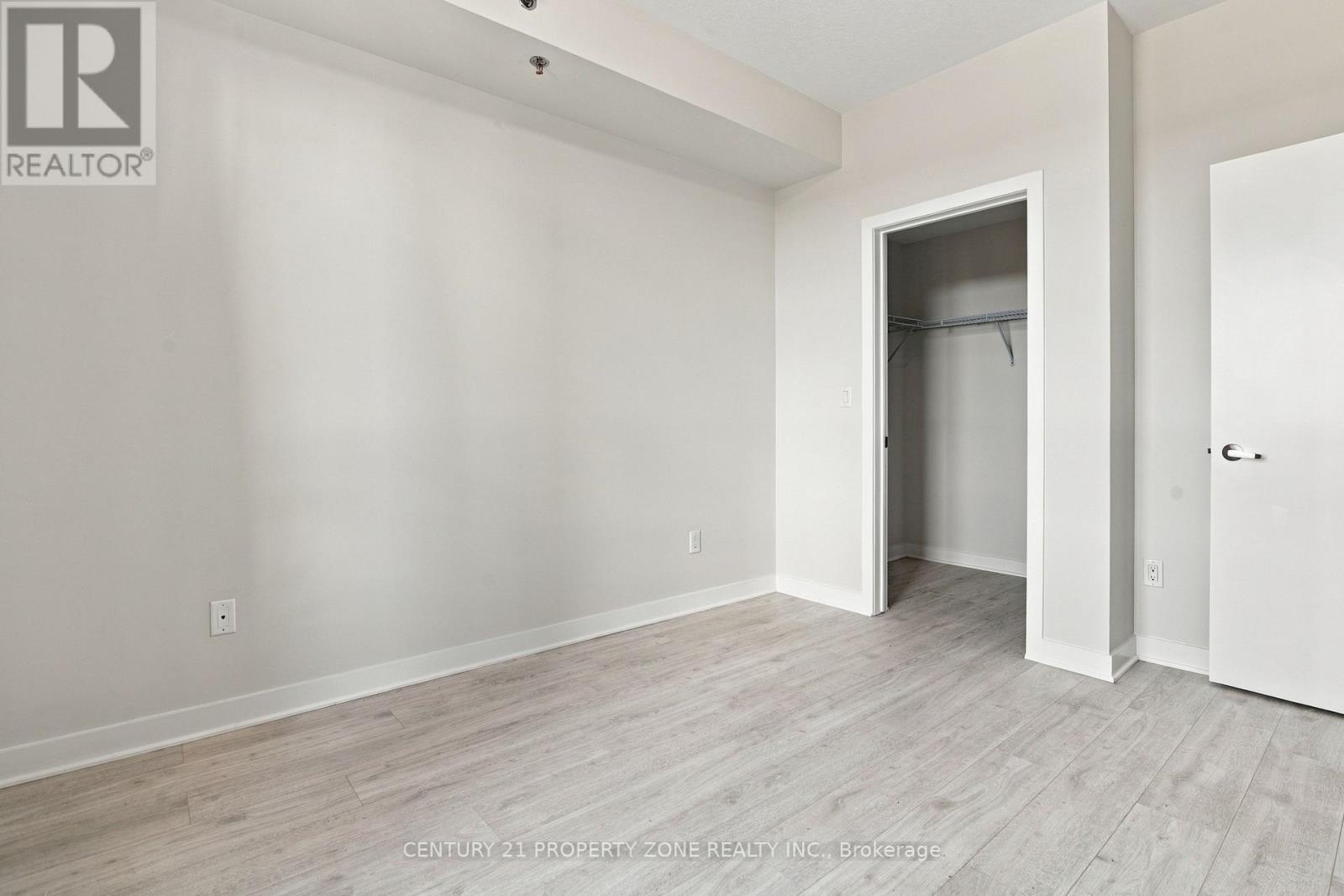 510 - 2490 Old Bronte Road Property Photo 3