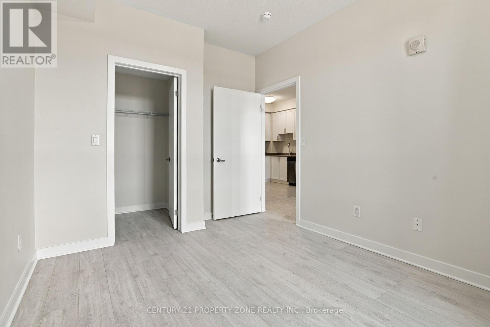 510 - 2490 Old Bronte Road Property Photo 4