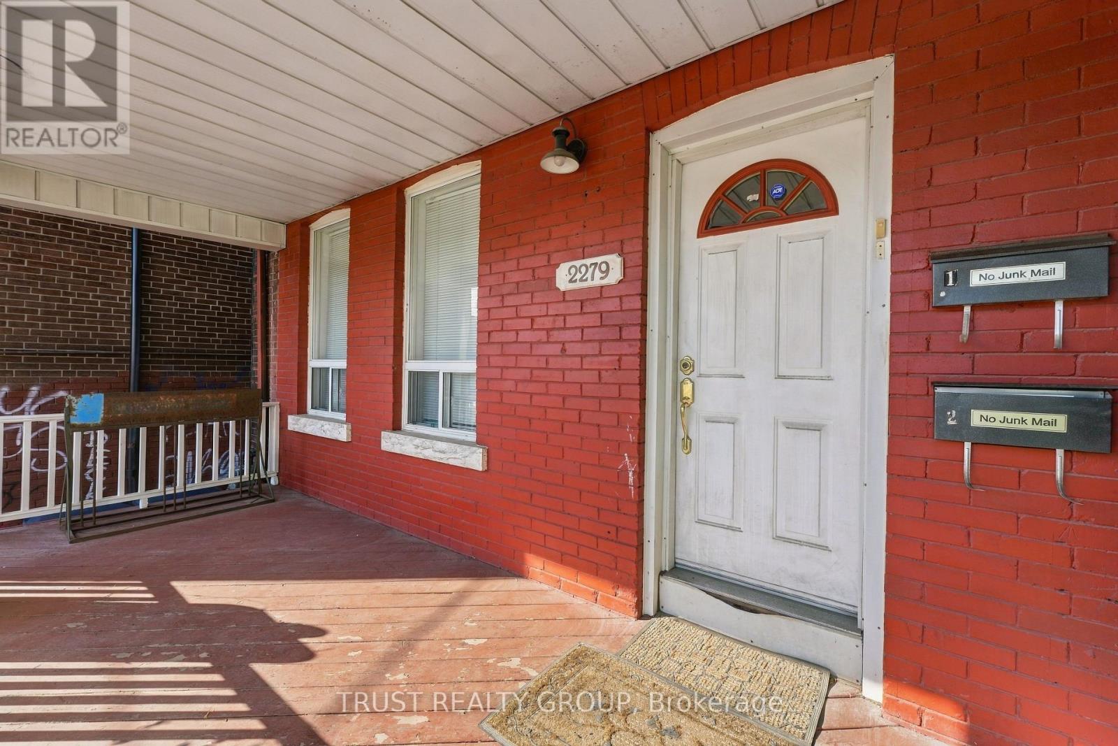 2nd & 3rd Floor - 2279 Dundas Street W Property Photo 3