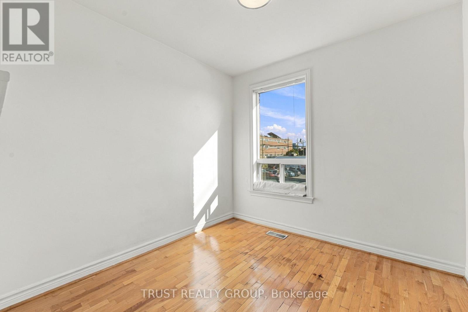 2nd & 3rd Floor - 2279 Dundas Street W Property Photo 13