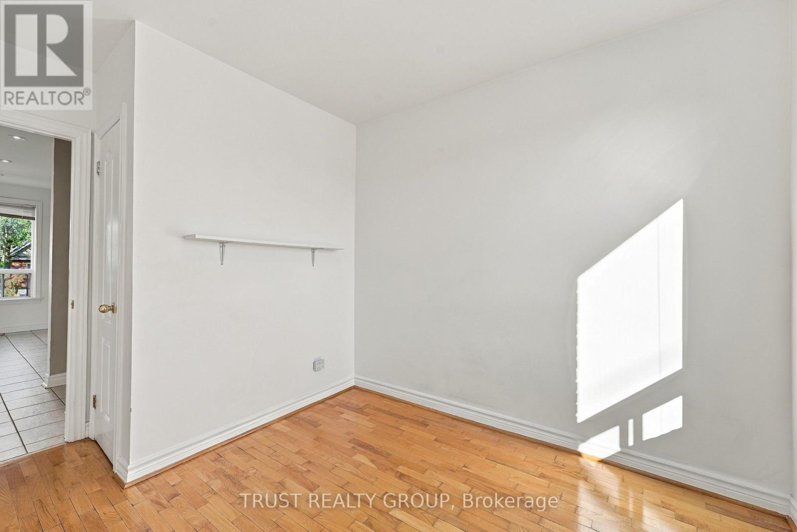 2nd & 3rd Floor - 2279 Dundas Street W Property Photo 15