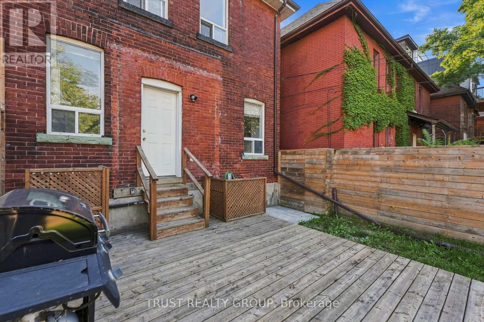 2nd & 3rd Floor - 2279 Dundas Street W Property Photo 23