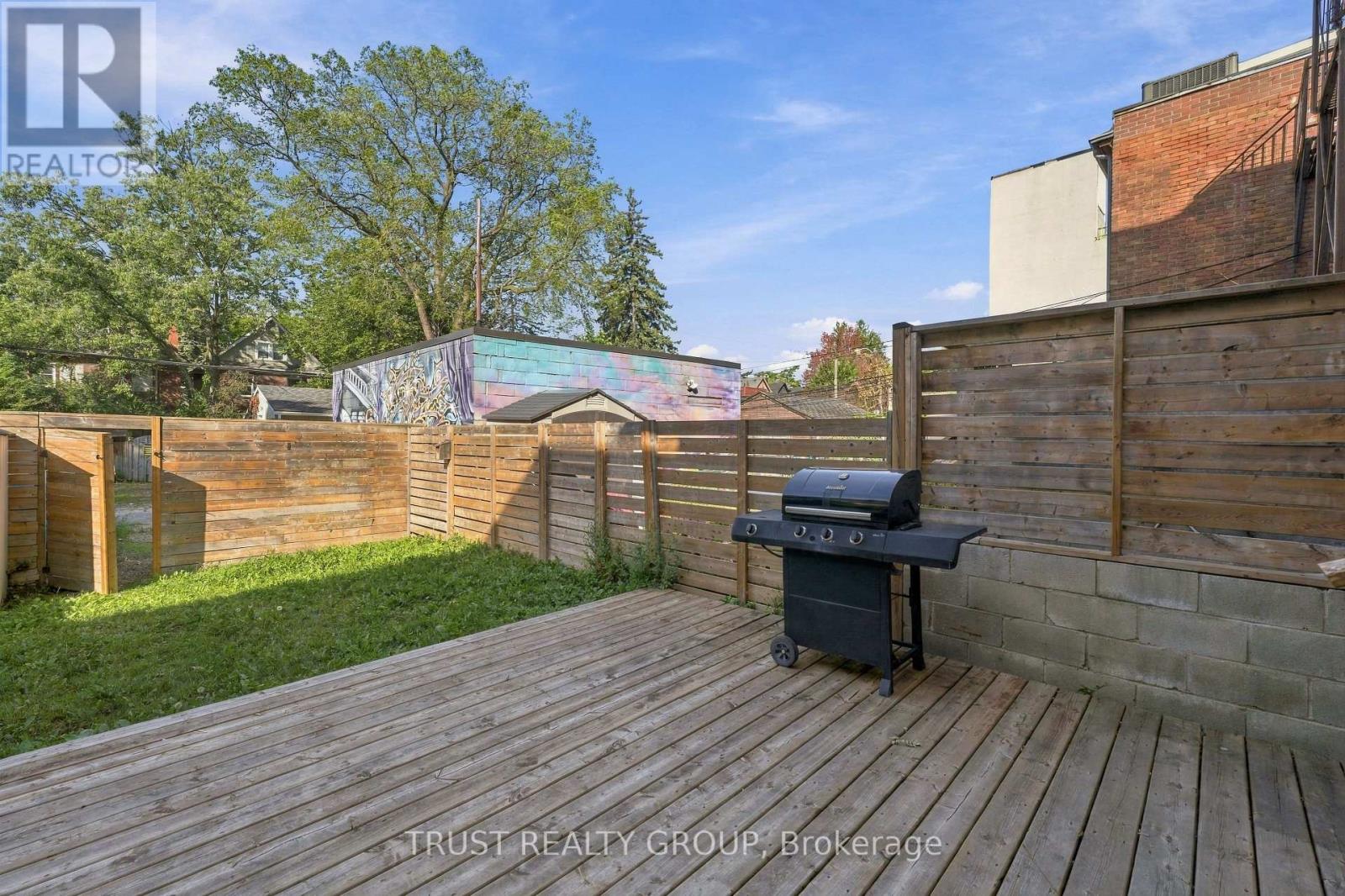 2nd & 3rd Floor - 2279 Dundas Street W Property Photo 24