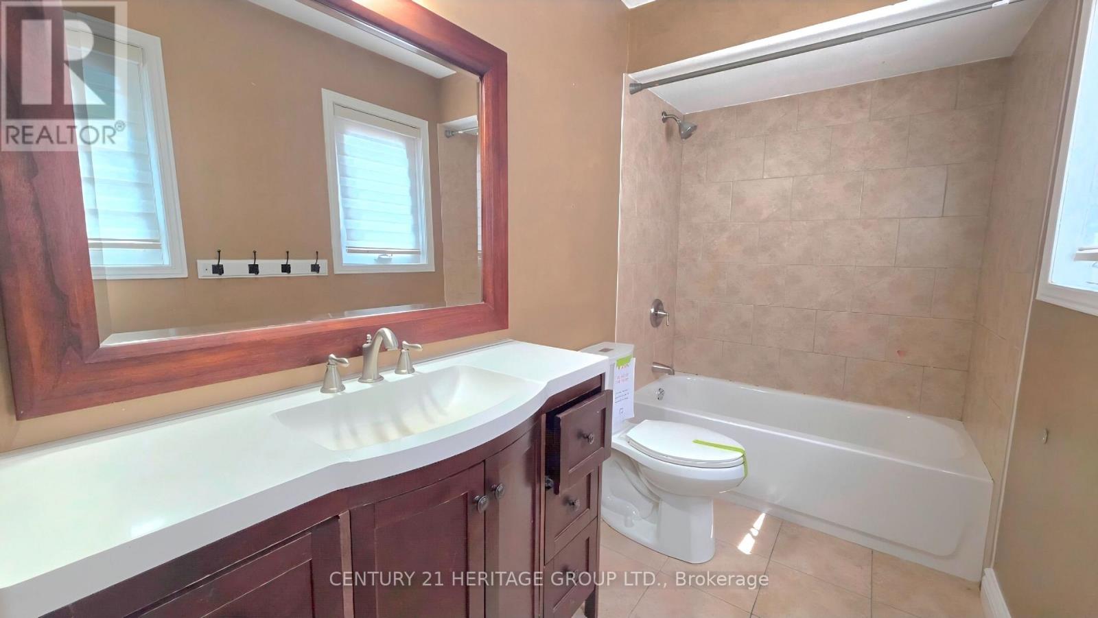 73 Hutton Crescent Property Photo 18