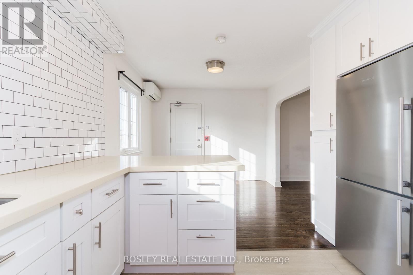 5 - 308 S Kingsway Road Property Photo 2