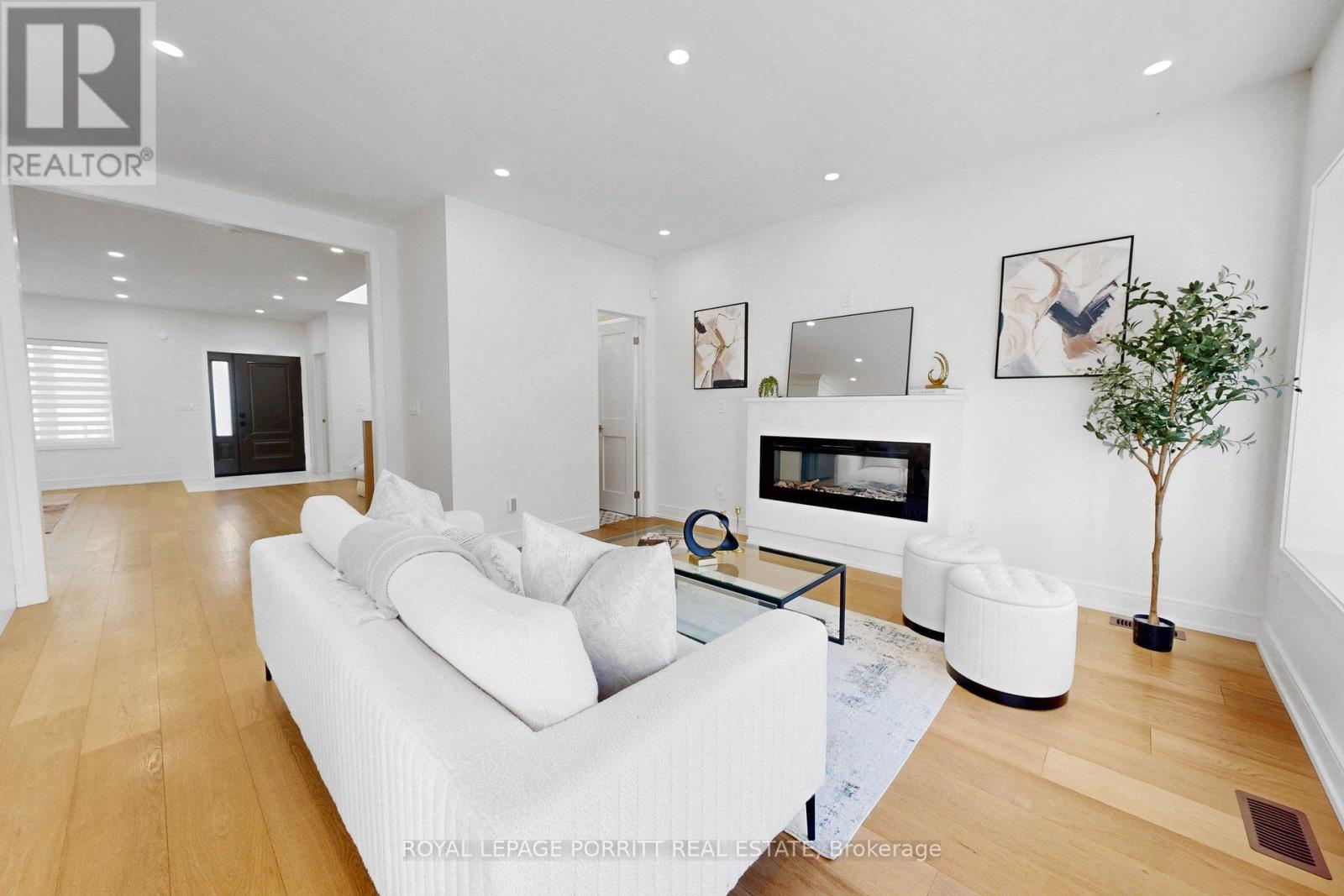 94 Edgecroft Road Property Photo 10