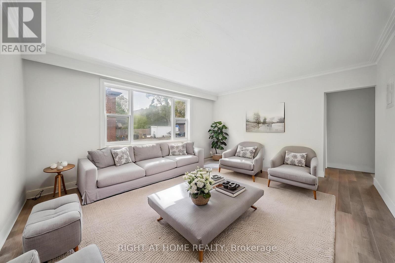 3 - 32 Vanevery Street Property Photo 1