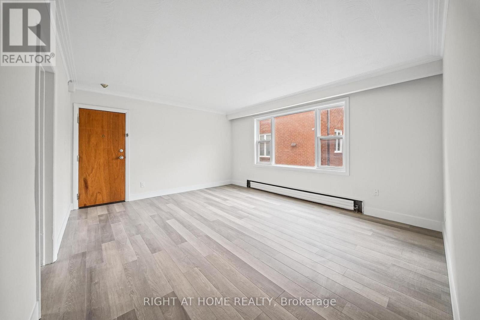 3 - 32 Vanevery Street Property Photo 5