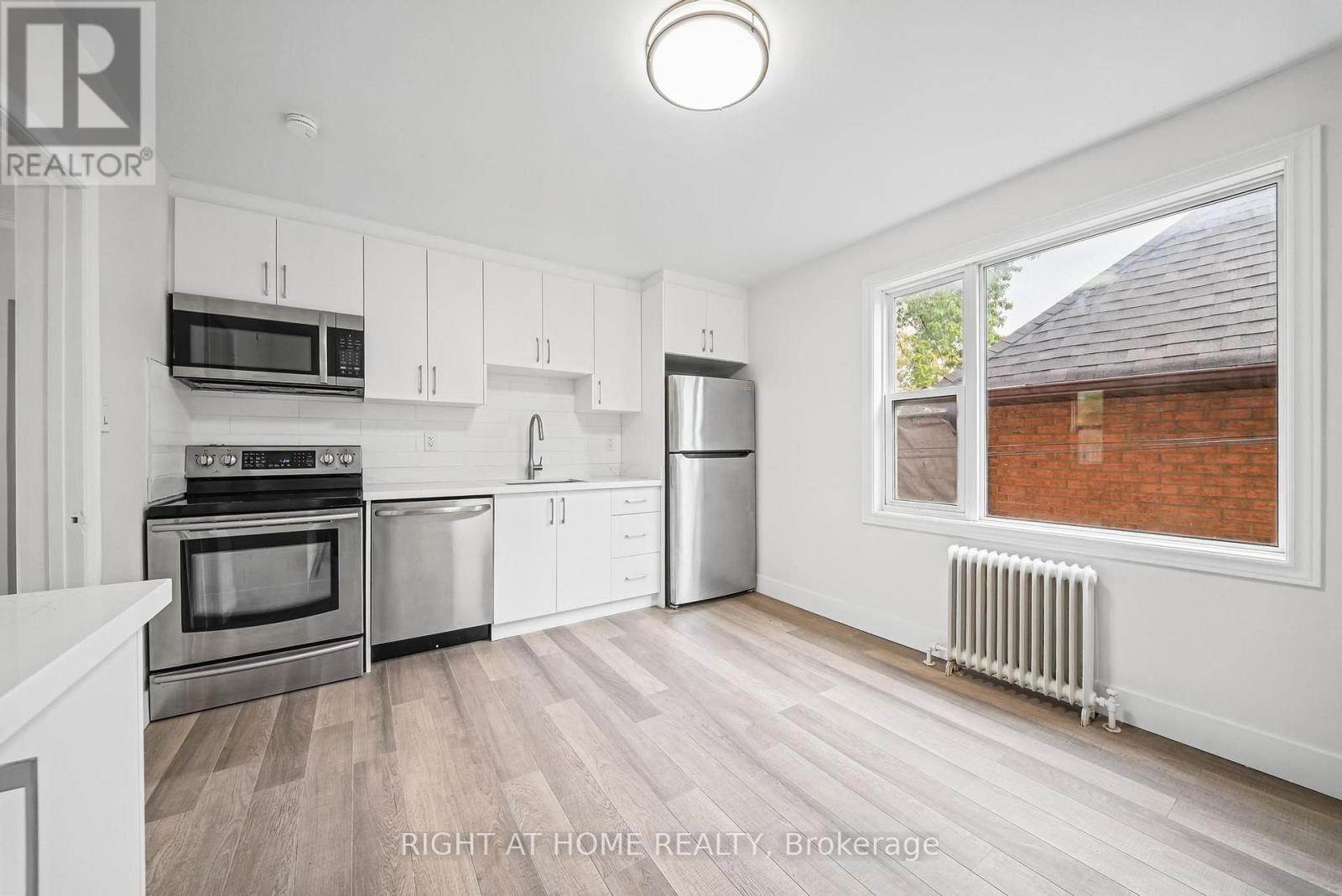 3 - 32 Vanevery Street Property Photo 9