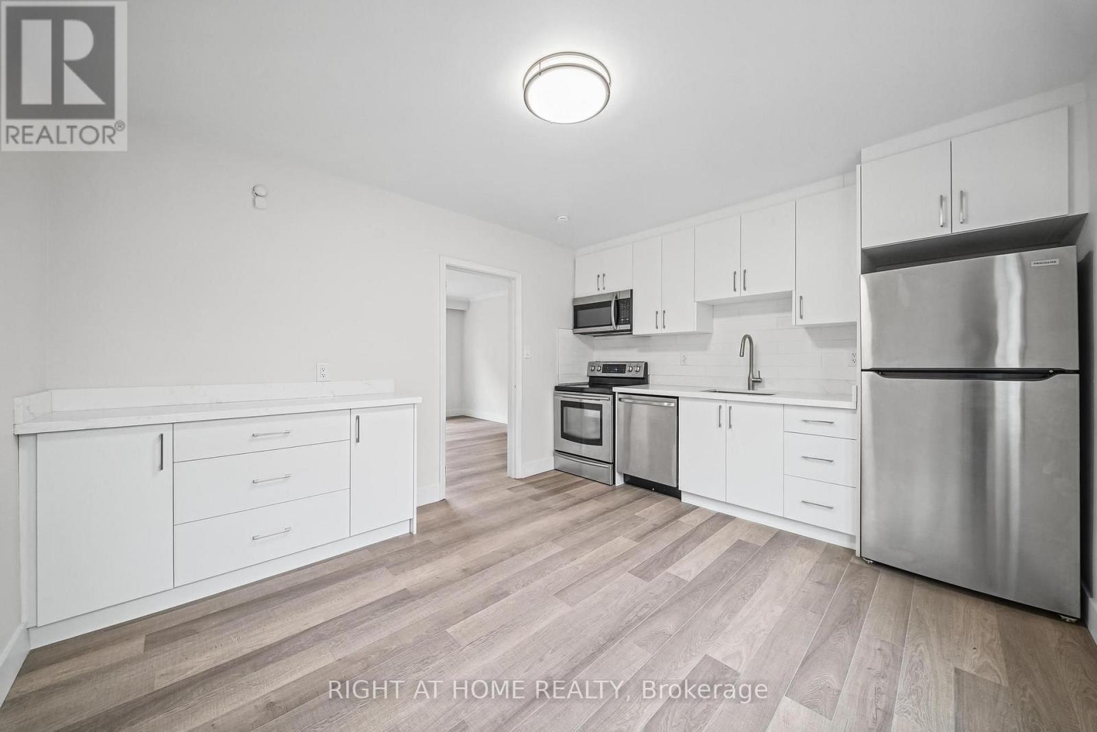 3 - 32 Vanevery Street Property Photo 10