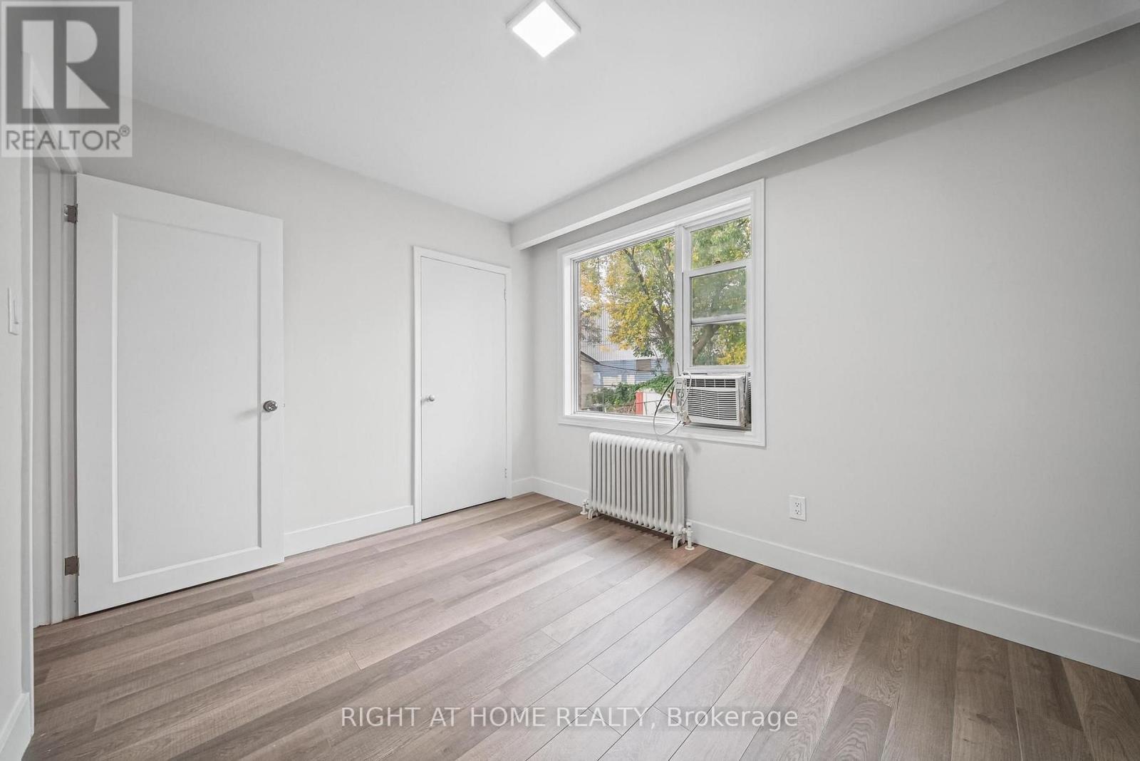 3 - 32 Vanevery Street Property Photo 17