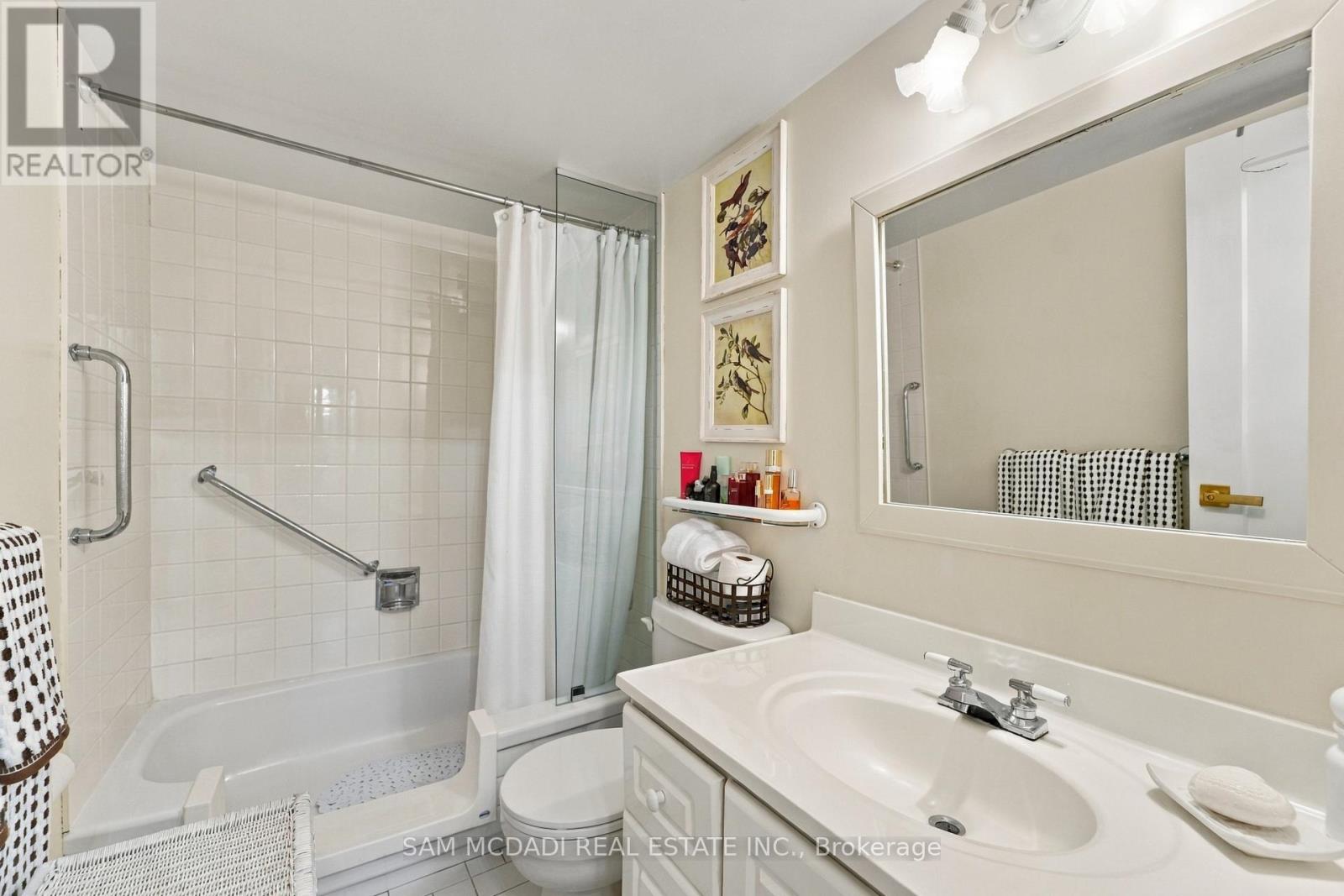206 - 812 Burnhamthorpe Road Property Photo 22