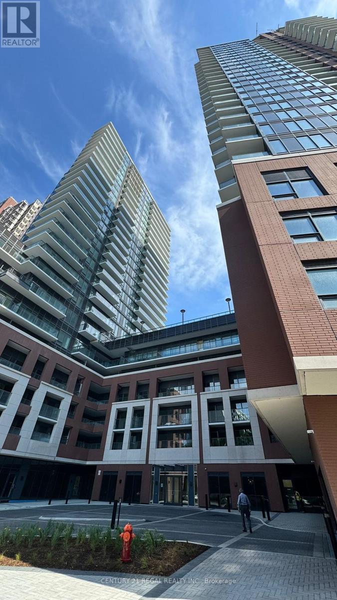 818 - 4010 Eglinton Avenue W Property Photo 1