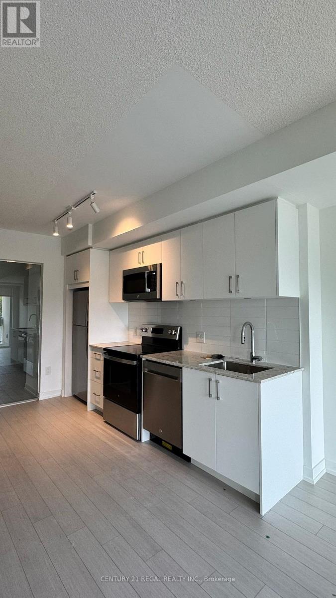 818 - 4010 Eglinton Avenue W Property Photo 11