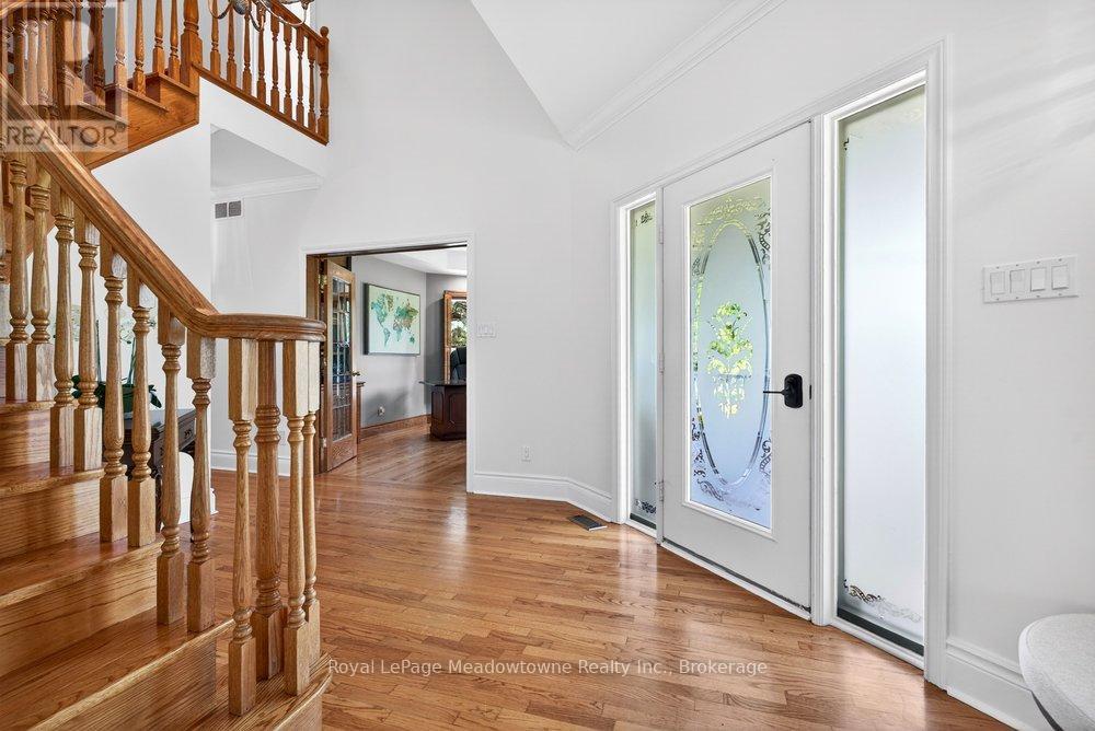 8550 Appleby Line Property Photo 4