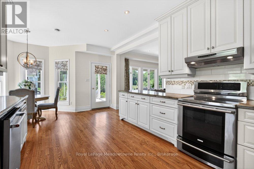 8550 Appleby Line Property Photo 11
