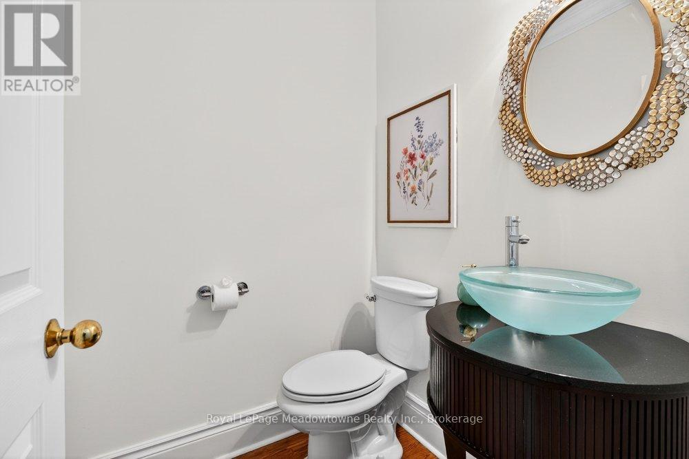 8550 Appleby Line Property Photo 18