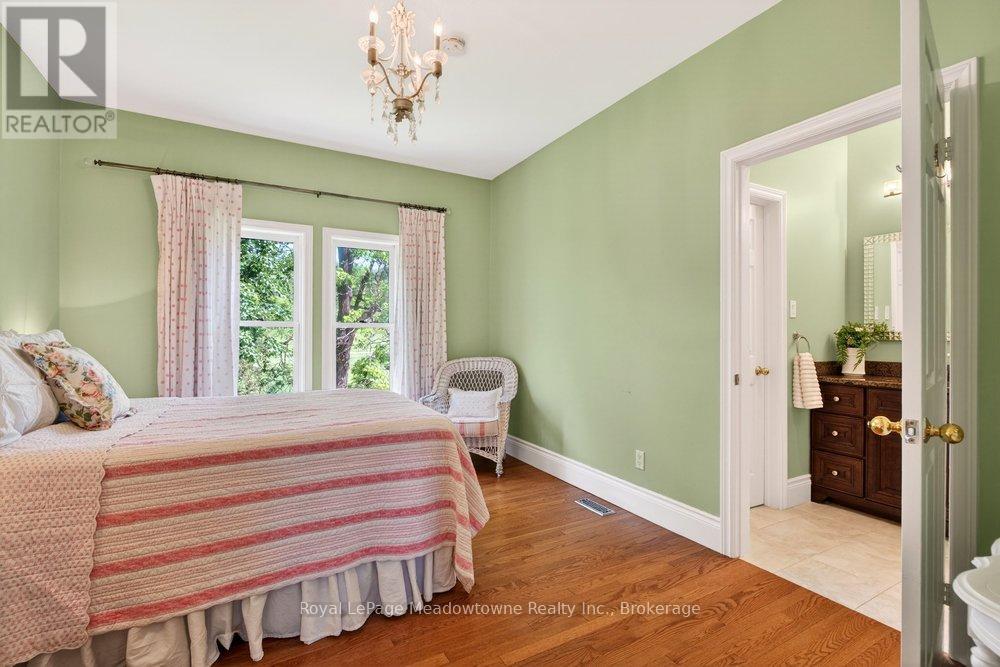 8550 Appleby Line Property Photo 29