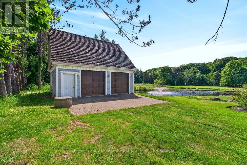 8550 Appleby Line Property Photo 42