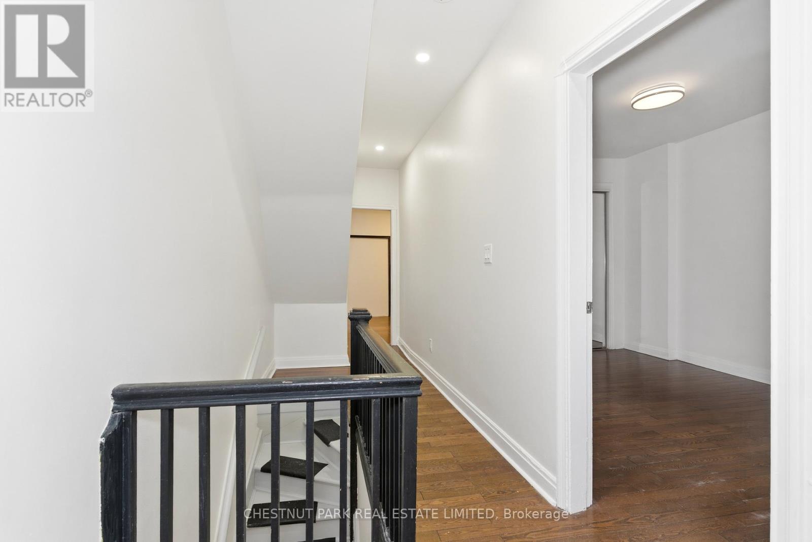 Upper - 41 Roncesvalles Avenue Property Photo 10