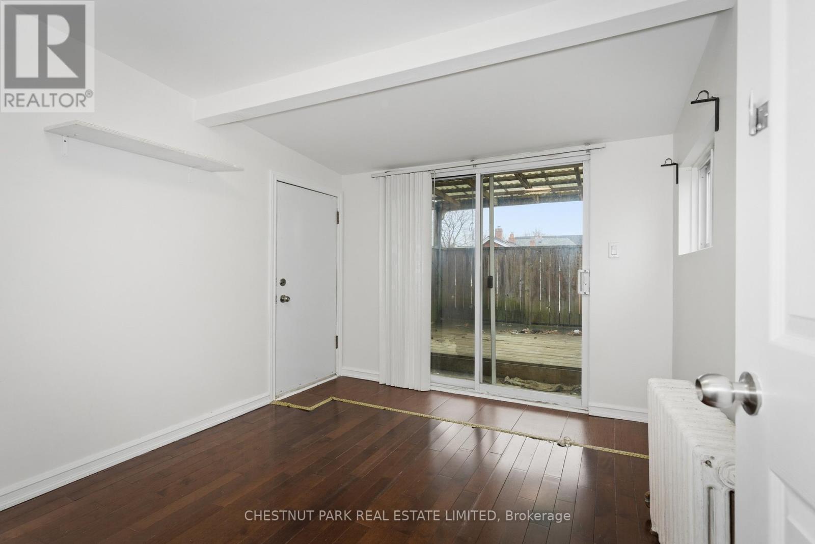 Upper - 41 Roncesvalles Avenue Property Photo 15