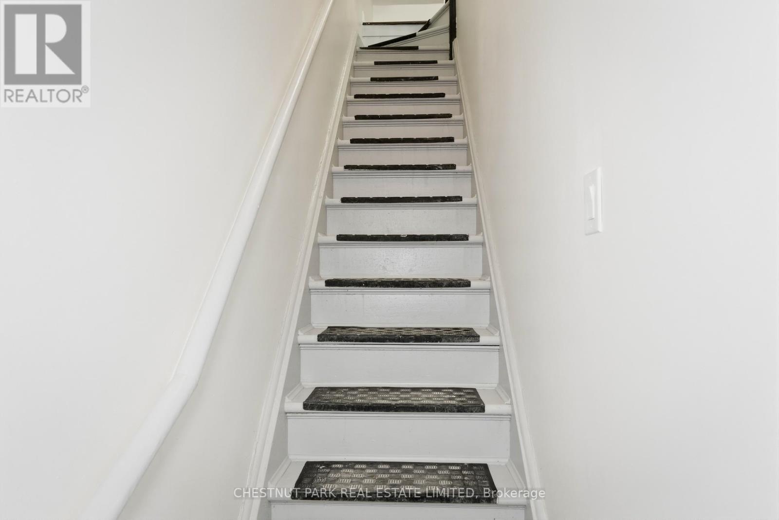 Upper - 41 Roncesvalles Avenue Property Photo 24