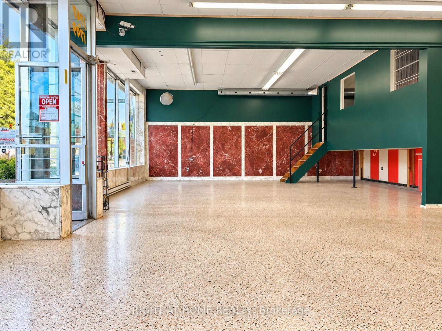 St. Clair Avenue West Property Photo 12