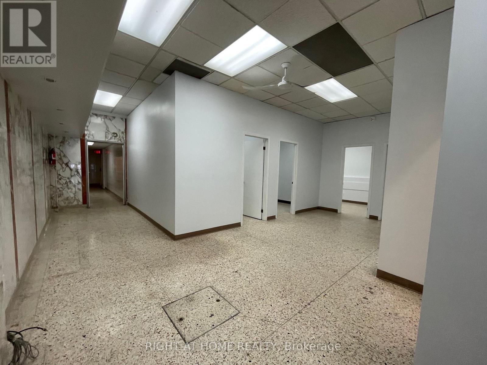 St. Clair Avenue West Property Photo 24