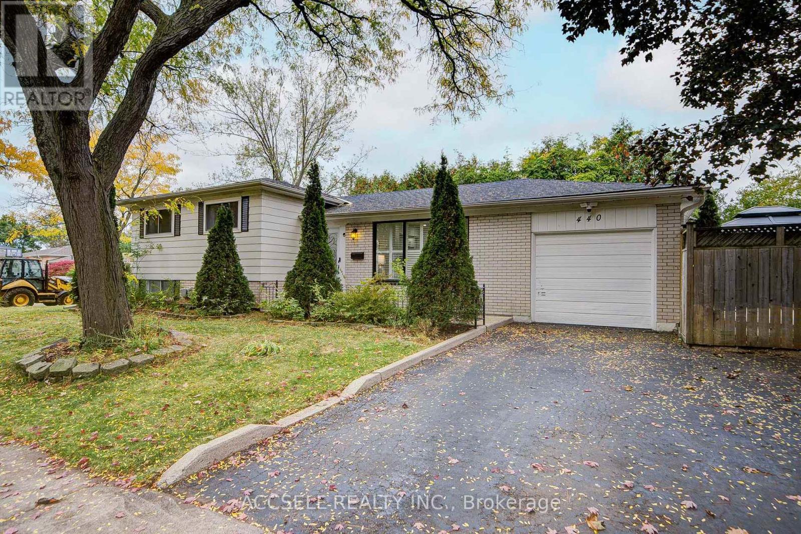 440 Sunset Drive Property Photo 1
