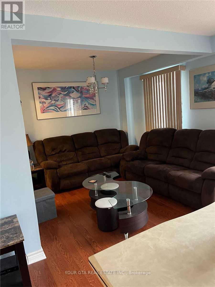 20 Luminous Court Property Photo 8