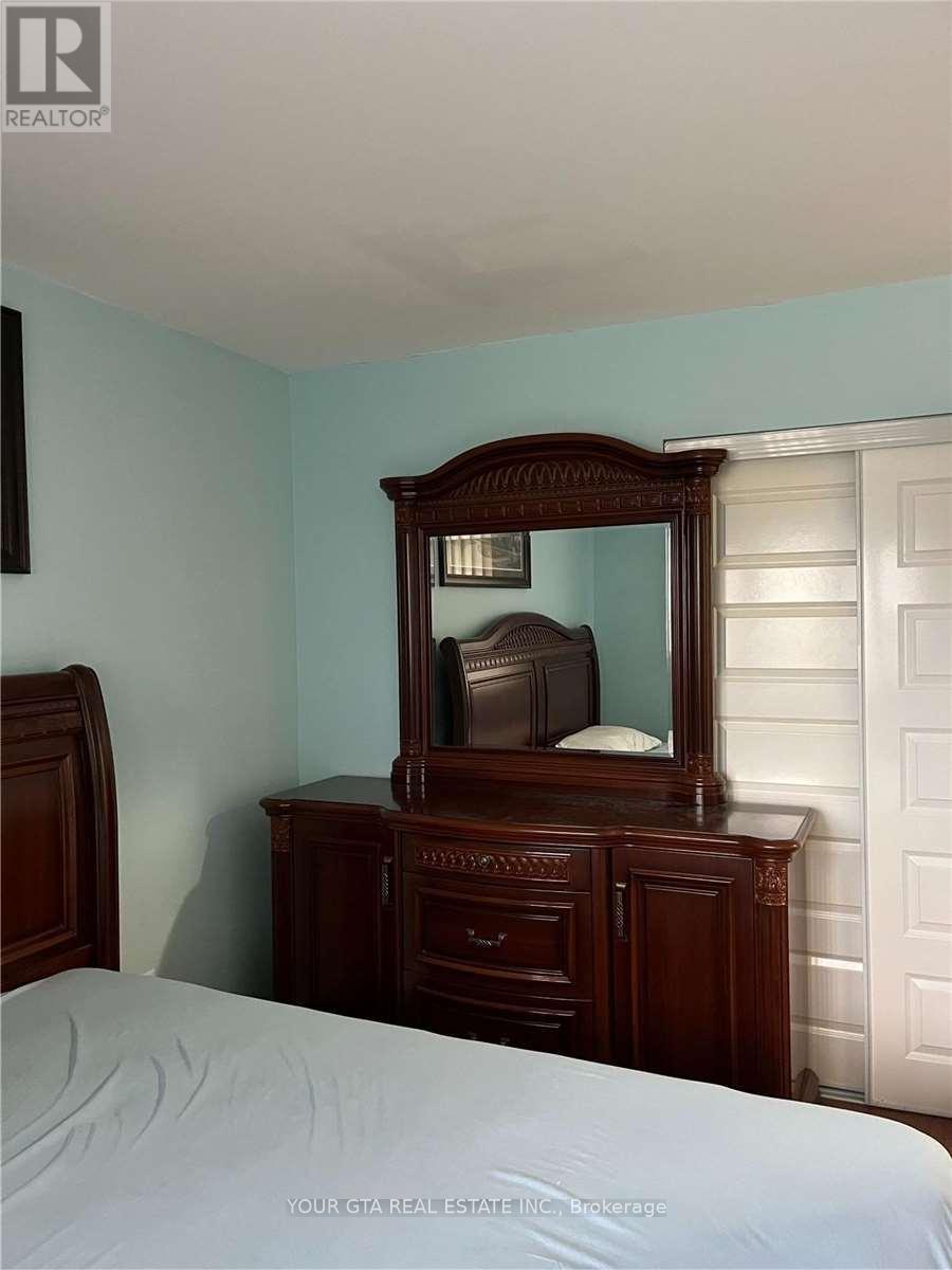 20 Luminous Court Property Photo 12
